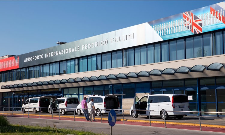 A Cesenatico in aereo dall'Aeroporto Fellini di Rimini